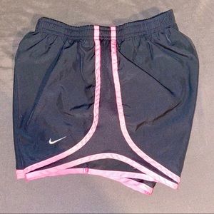 Black nike athletic shorts
